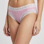 Cuecas Shorty em Rosa Claro com Renda Branca